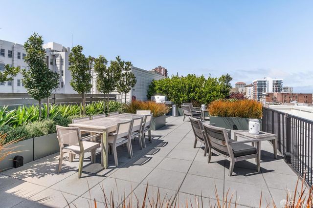1645 Pacific Avenue 1D, San Francisco, CA 94109