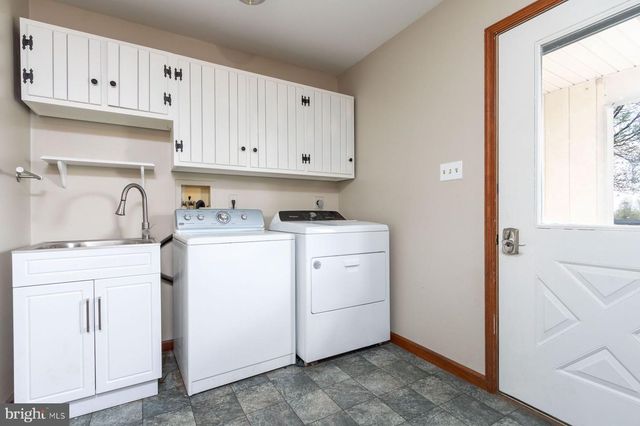 1904 BROAD ST, Perkasie, PA 18944
