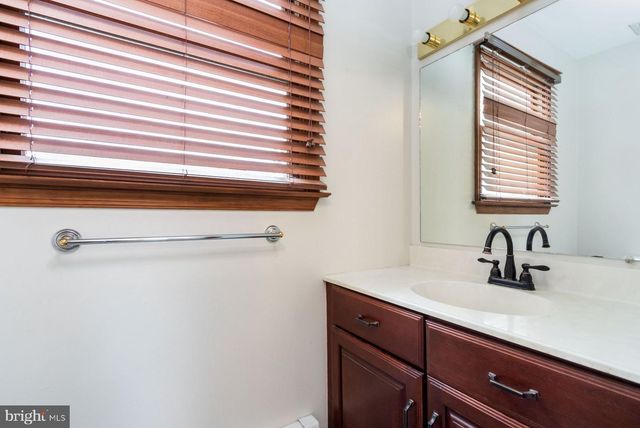 1904 BROAD ST, Perkasie, PA 18944