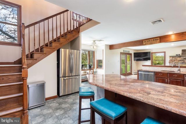 1904 BROAD ST, Perkasie, PA 18944
