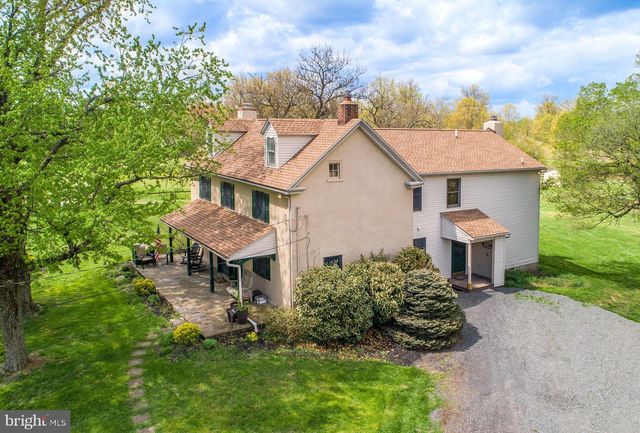 1904 BROAD ST, Perkasie, PA 18944