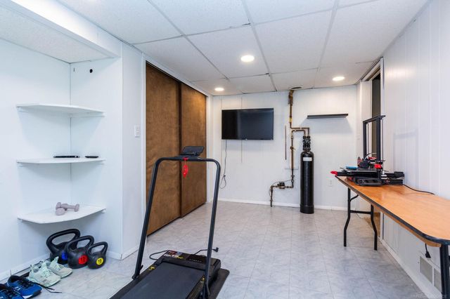 22008 Sunnydale Street, Saint Clair Shores, MI 48081