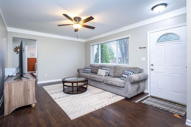 22008 Sunnydale Street, Saint Clair Shores, MI 48081