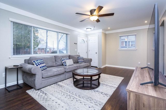 22008 Sunnydale Street, Saint Clair Shores, MI 48081