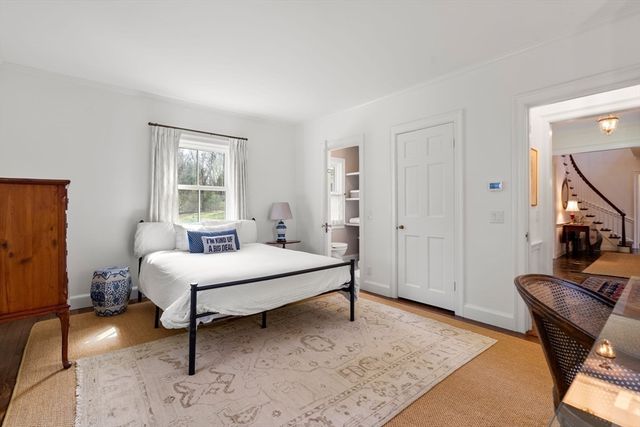 10 Main Street, Dover, MA 02030