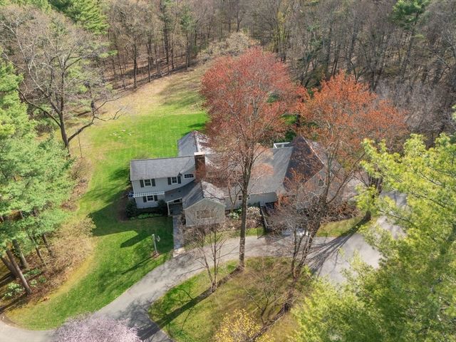 10 Main Street, Dover, MA 02030