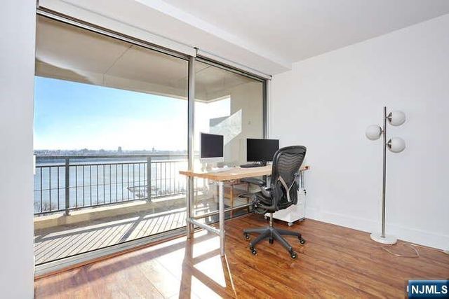 4 Horizon Road 1027, Fort Lee, NJ 07024