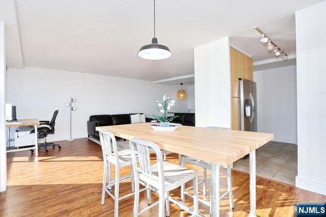 4 Horizon Road 1027, Fort Lee, NJ 07024