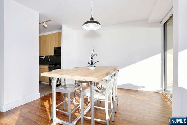 4 Horizon Road 1027, Fort Lee, NJ 07024