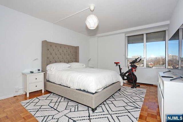 4 Horizon Road 1027, Fort Lee, NJ 07024