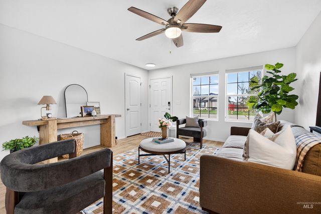 7837 E Bratton Dr, Nampa, ID 83687