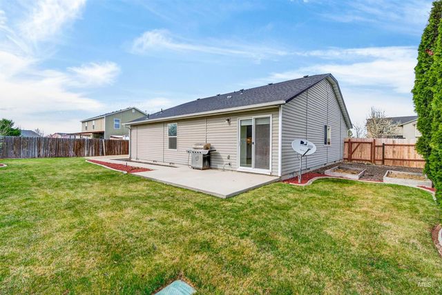 7837 E Bratton Dr, Nampa, ID 83687