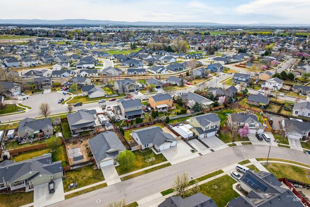 7837 E Bratton Dr, Nampa, ID 83687