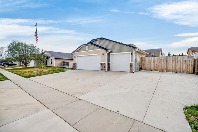 7837 E Bratton Dr, Nampa, ID 83687