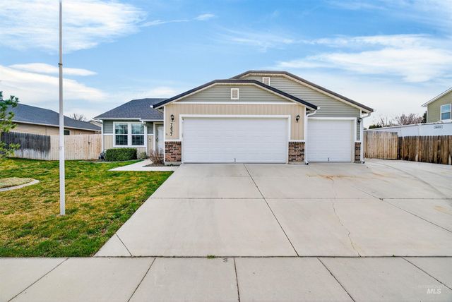 7837 E Bratton Dr, Nampa, ID 83687