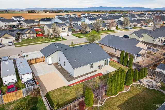 7837 E Bratton Dr, Nampa, ID 83687