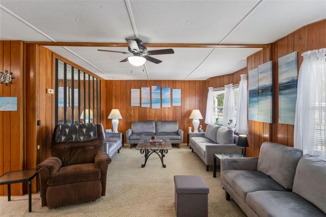 8021 WESTERN CIRCLE DRIVE, Brooksville, FL 34613