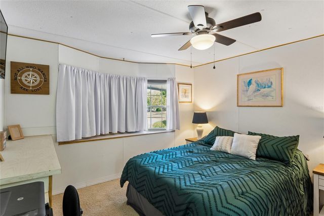 8021 WESTERN CIRCLE DRIVE, Brooksville, FL 34613