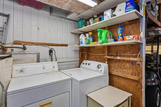 8021 WESTERN CIRCLE DRIVE, Brooksville, FL 34613