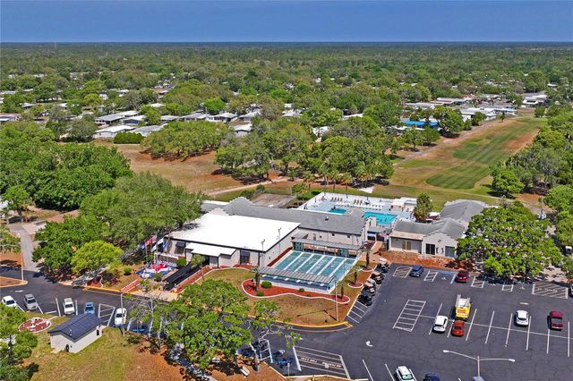 8021 WESTERN CIRCLE DRIVE, Brooksville, FL 34613
