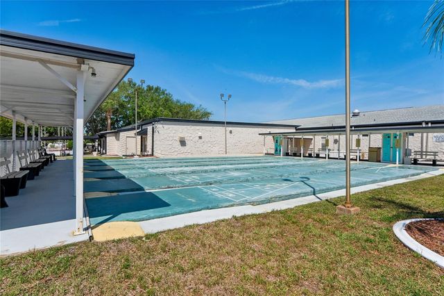 8021 WESTERN CIRCLE DRIVE, Brooksville, FL 34613