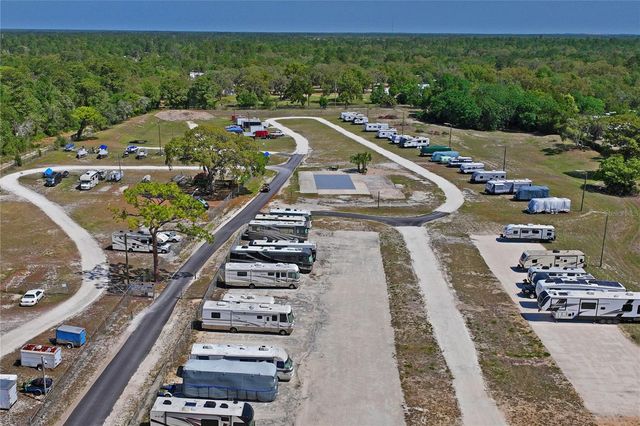8021 WESTERN CIRCLE DRIVE, Brooksville, FL 34613