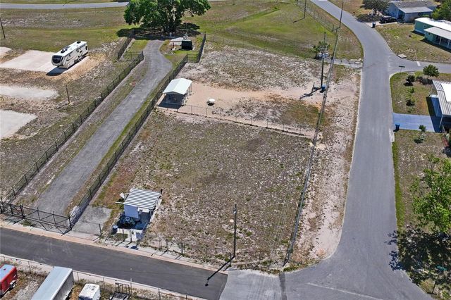 8021 WESTERN CIRCLE DRIVE, Brooksville, FL 34613