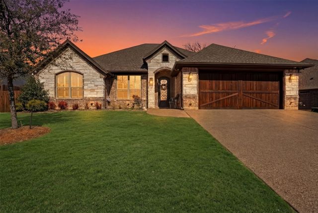 1401 Joshua Way, Granbury, TX 76048