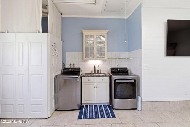 1103 Bayview Avenue, Bayville, NJ 08721