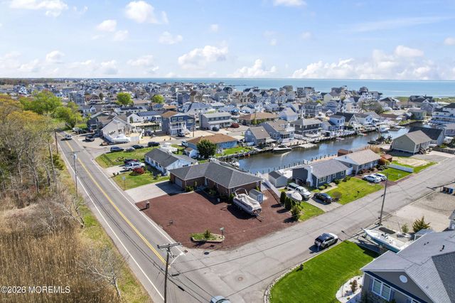 1103 Bayview Avenue, Bayville, NJ 08721