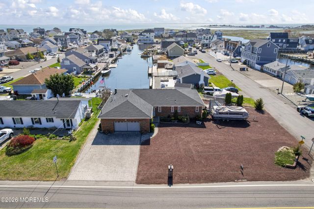 1103 Bayview Avenue, Bayville, NJ 08721