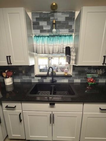 602 HICKORY LAKE DRIVE, Brandon, FL 33511