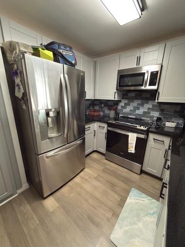 602 HICKORY LAKE DRIVE, Brandon, FL 33511