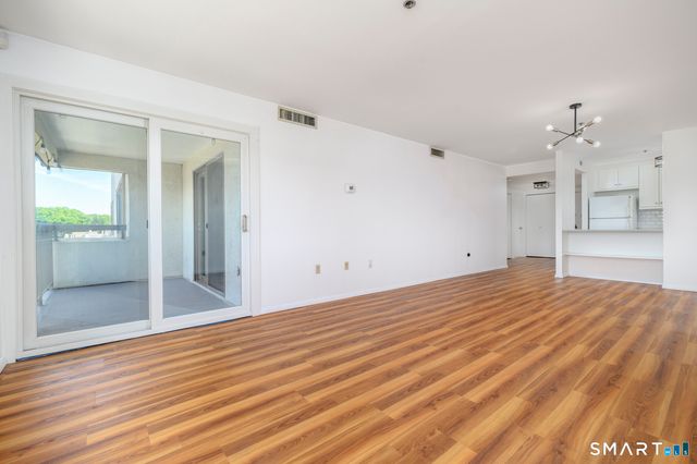 1633 Washington Boulevard 5F, Stamford, CT 06902