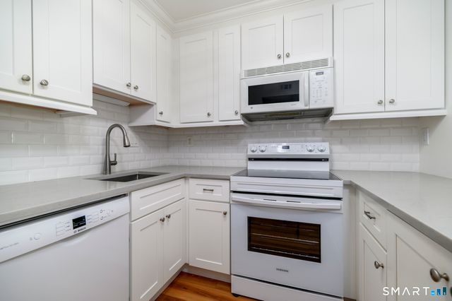1633 Washington Boulevard 5F, Stamford, CT 06902