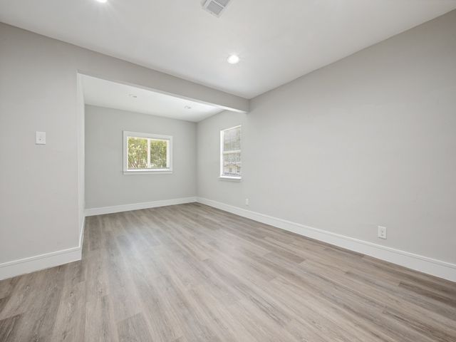 2915 Hollandale Lane, Farmers Branch, TX 75234