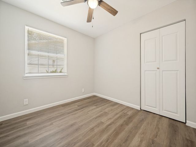 2915 Hollandale Lane, Farmers Branch, TX 75234