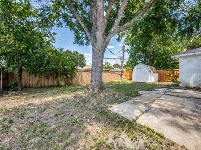 2915 Hollandale Lane, Farmers Branch, TX 75234