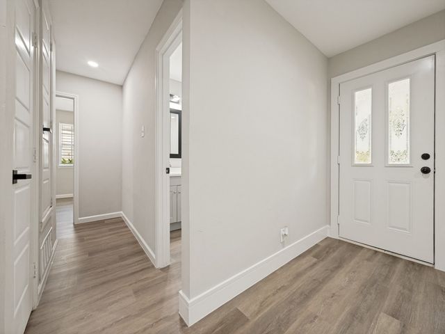 2915 Hollandale Lane, Farmers Branch, TX 75234