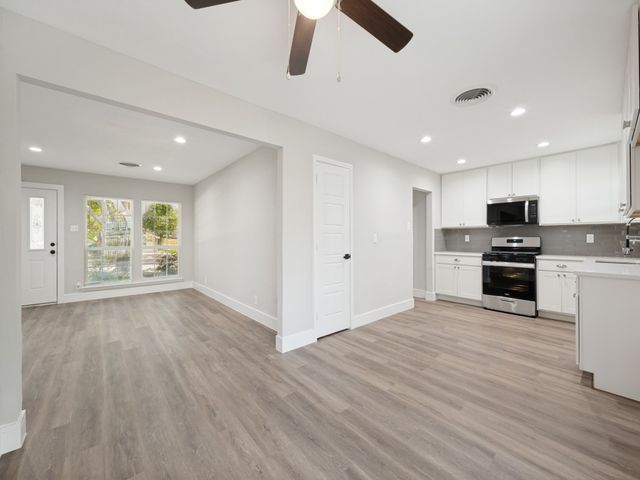 2915 Hollandale Lane, Farmers Branch, TX 75234