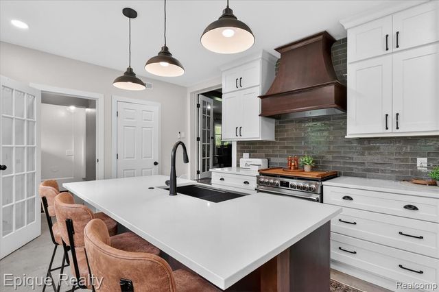 3710 Frains Lake Road, Ann Arbor, MI 48105