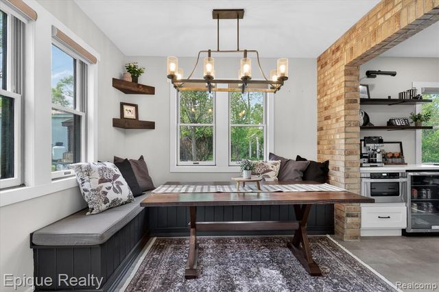 3710 Frains Lake Road, Ann Arbor, MI 48105