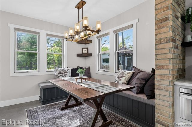 3710 Frains Lake Road, Ann Arbor, MI 48105
