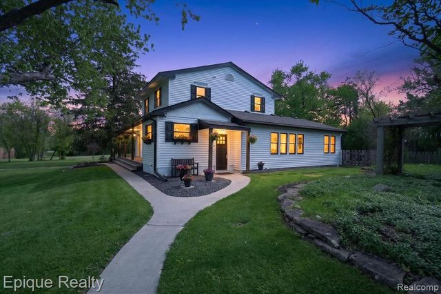 3710 Frains Lake Road, Ann Arbor, MI 48105