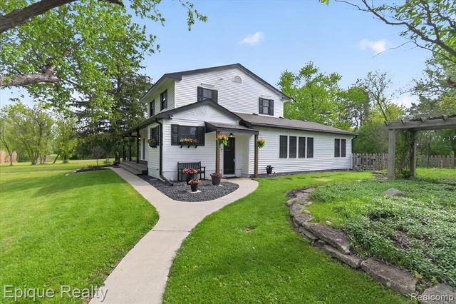 3710 Frains Lake Road, Ann Arbor, MI 48105