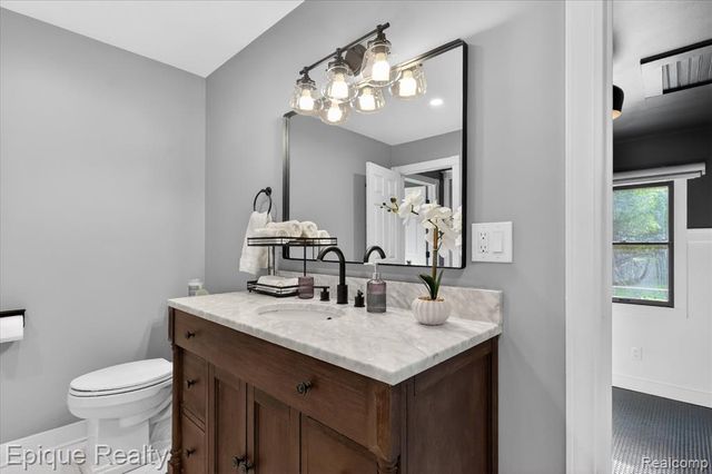 3710 Frains Lake Road, Ann Arbor, MI 48105