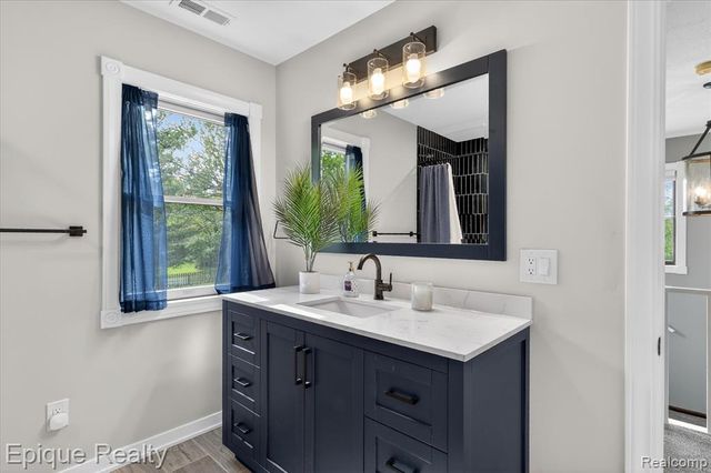 3710 Frains Lake Road, Ann Arbor, MI 48105