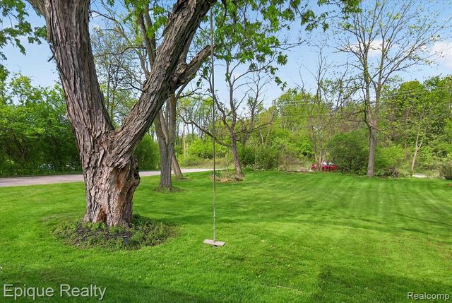 3710 Frains Lake Road, Ann Arbor, MI 48105