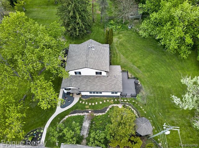 3710 Frains Lake Road, Ann Arbor, MI 48105