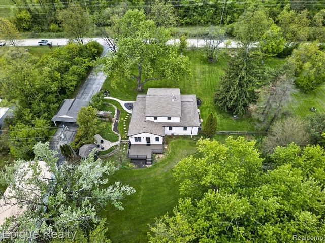 3710 Frains Lake Road, Ann Arbor, MI 48105